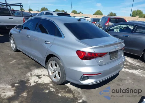 2022 Audi A3 Premium 40 Tfsi Front-Wheel Drive S Tronic z USA, uszkodzony, nr VIN WAUAUDGY3NA102239